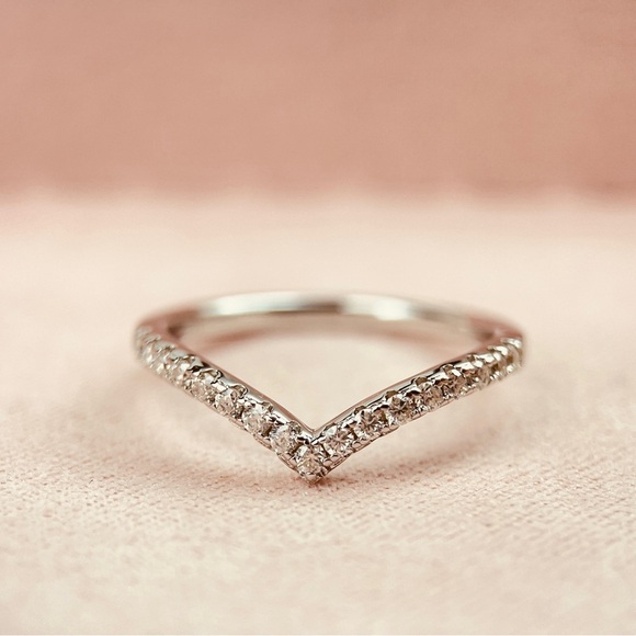 0.33ctw Moissanite Curved Half Eternity Band in 18k Gold Plated S925 - Picture 5 of 7